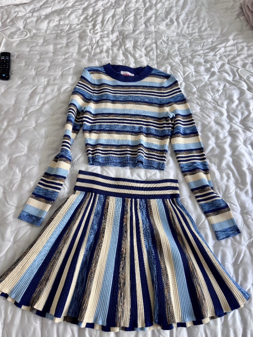 Solid & Striped skirt set